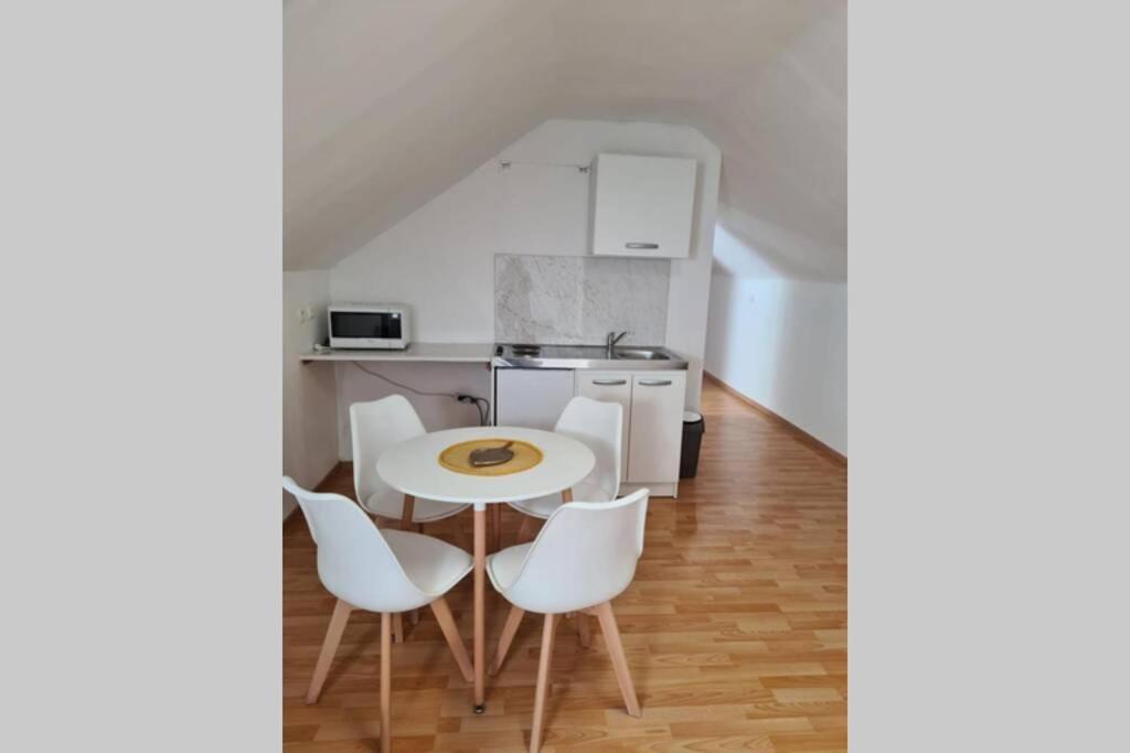 Au Petit Ravel Loft Cosy Au Coeur De La Nature Apartment Bernissart Ngoại thất bức ảnh